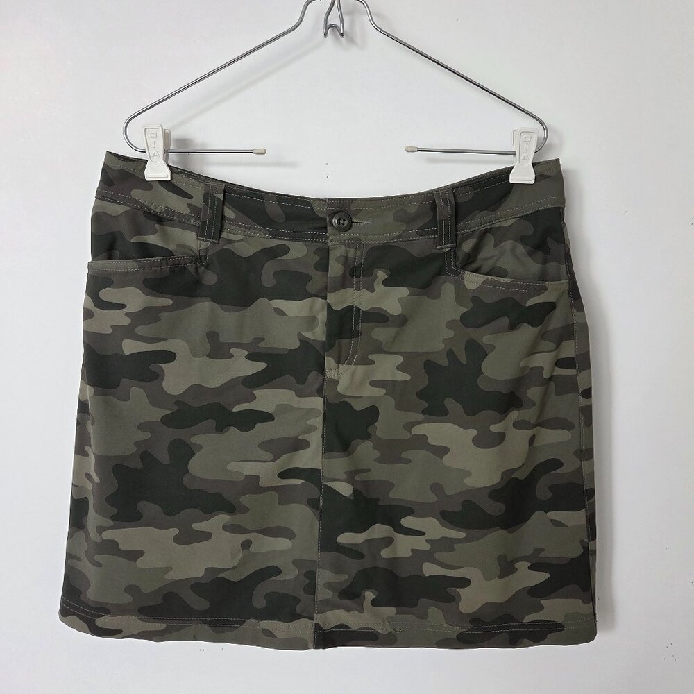 Eddie Bauer Adventurer Camo Skort Skirt Stretch Women 12-pull left rear pocket - Picture 1 of 7